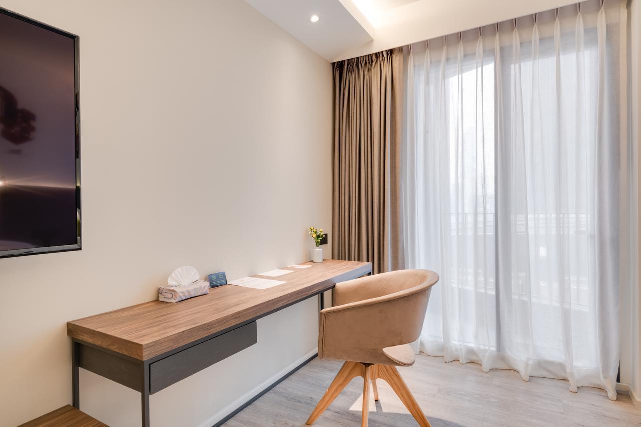 Triple Y Hotel Bangkok Extérieur photo