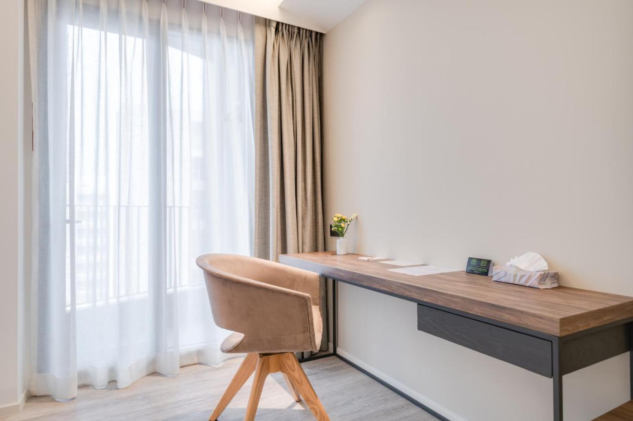 Triple Y Hotel Bangkok Extérieur photo